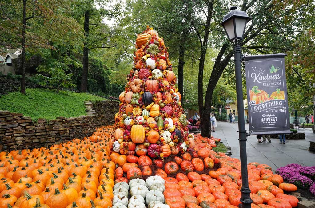 5 New Things to Explore at Dollywood’s Harvest Festival